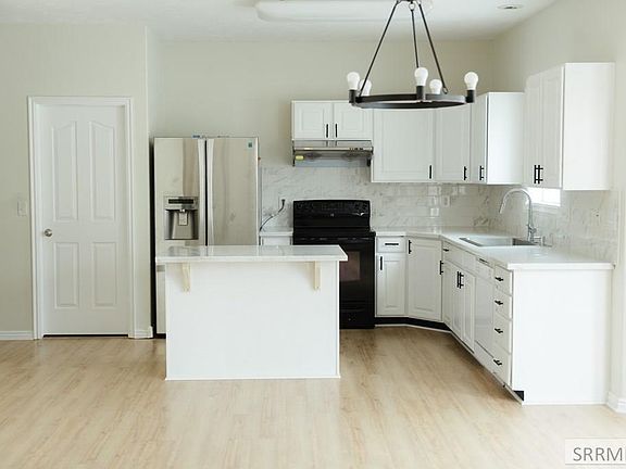 5th image of 580 Cook St