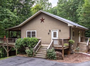 411 Scarlet Ridge Rd, Sylva, NC 28779
