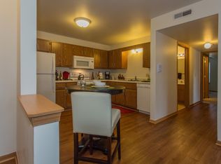 1925 W Riverside Blvd APT 101, Rockford, IL 61103