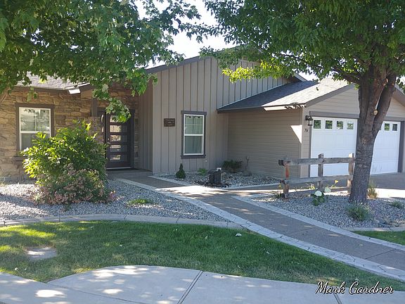 3rd image of 704 Kachess Ln