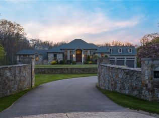 375 Shippee Rd, East Greenwich, RI 02818