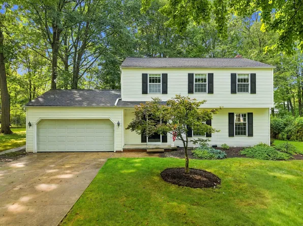 6832 Green Ridge Ave, Solon, OH 44139