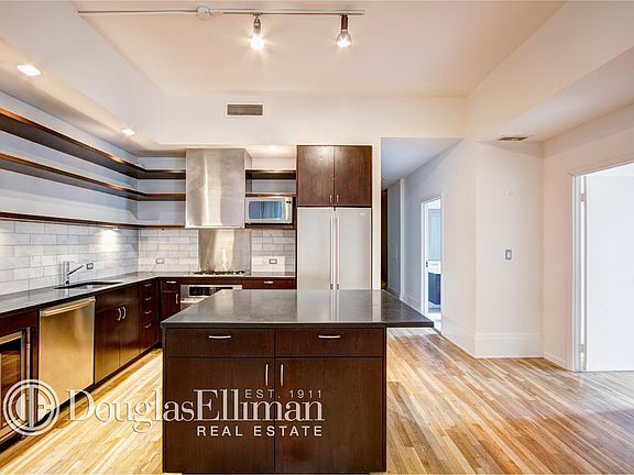 4th image of 50 Pine St APT 8N