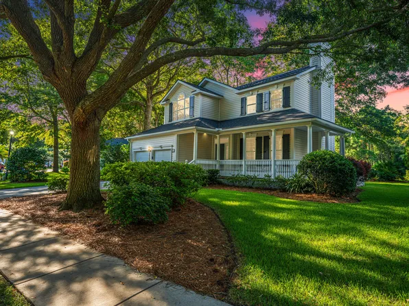 654 Majestic Oaks Dr, Charleston, SC 29412