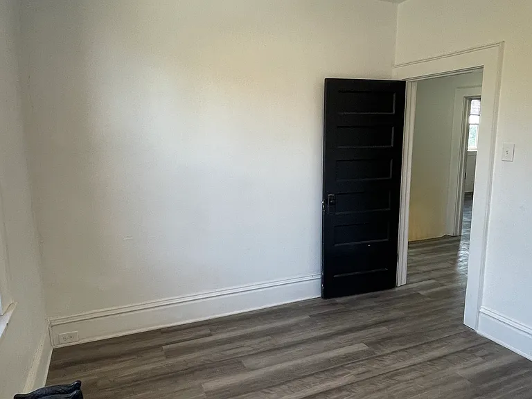 119 Margaret St — Photo 16