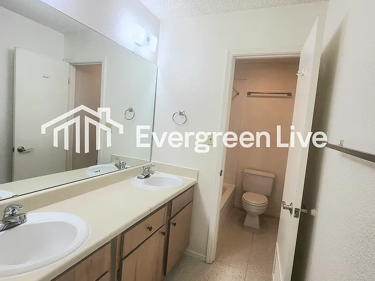 2144 Tesuque Ct — Photo 17