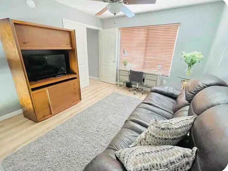 695 W Sonatina Ln — Photo 23