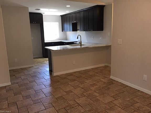 4th image of 1315 Dayton Ave