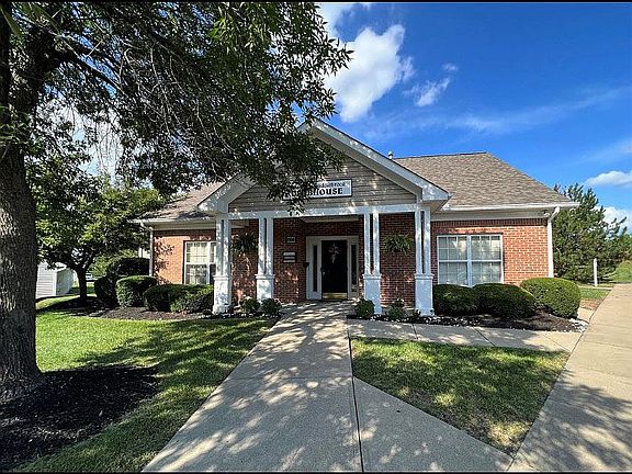 3rd image of 153 Saddlebrook Ln Unit 447