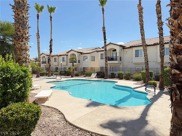 7241 Indian Creek Ln #201 — Photo 37