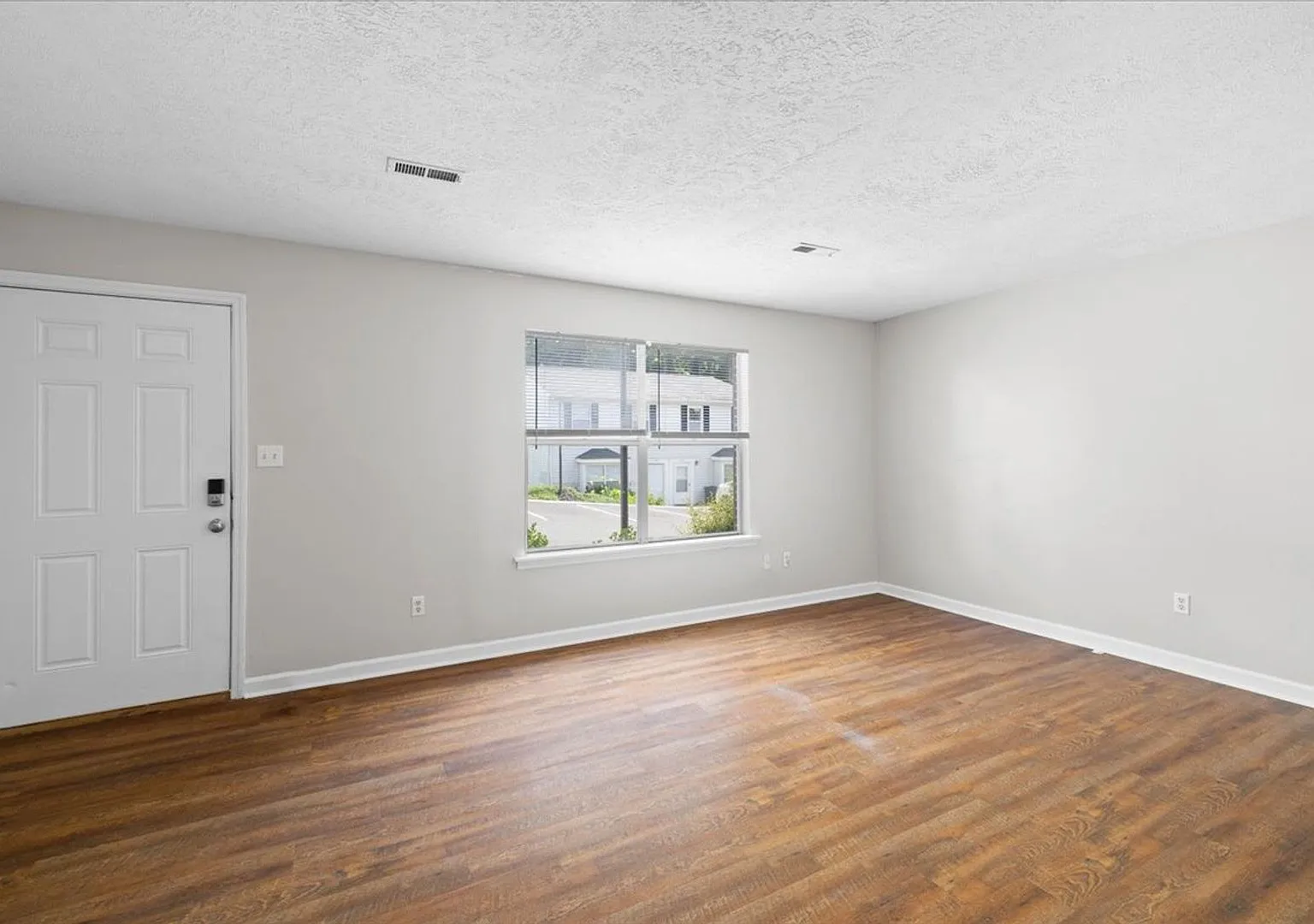152 Clover Valley Circle — Photo 3