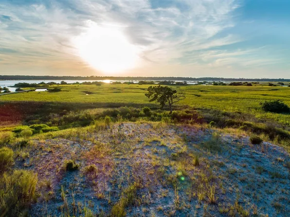 460 Trade Wind Ln, Saint Augustine, FL 32080