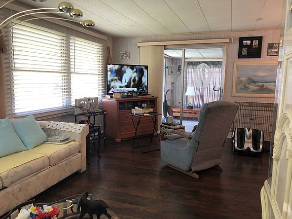 4th image of 124 Joyce Pl