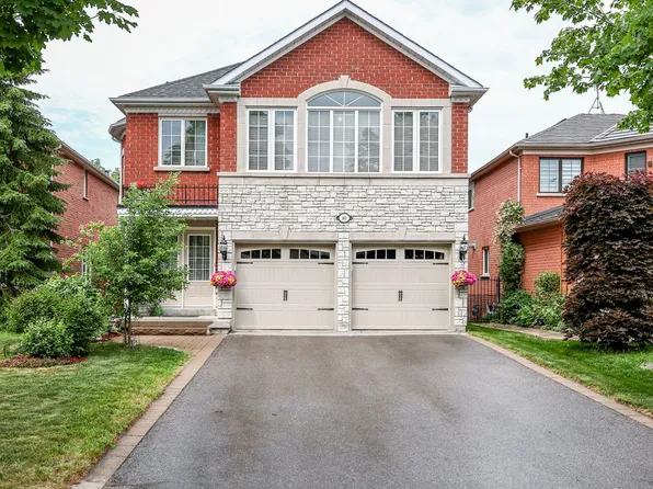 10 Sandway Cres, Vaughan, ON L6A 2M1