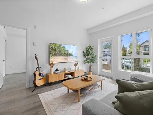 14225 103a Ave #105, Surrey, BC V3T 1T1