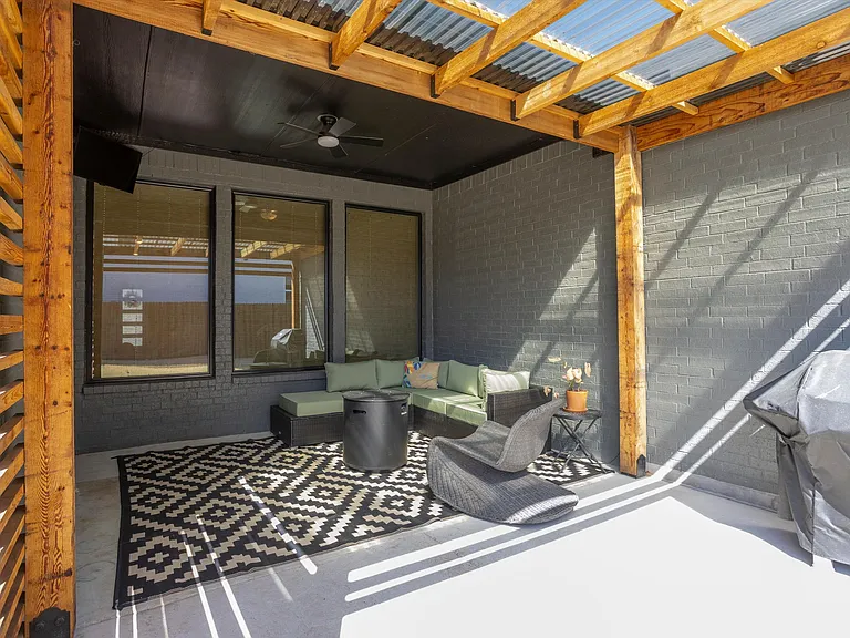 6033 Strada Cv — Photo 32