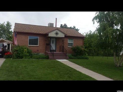 2nd image of 3123 W Wright Ln