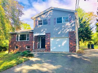 108 Green Grove Rd, Ocean, NJ 07712