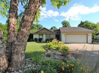 605 Susie St, Delavan, WI 53115