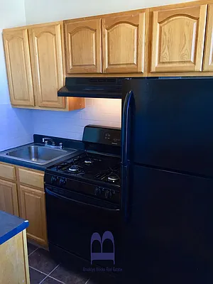 Rented by Brooklyn Blocks Real Estate | media 10