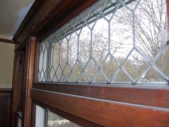Throughout the main level you'll see these gorgeous leaded windows. You just can't find this with th