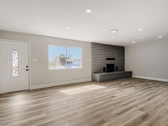 3rd image of 6124 Halifax Cir
