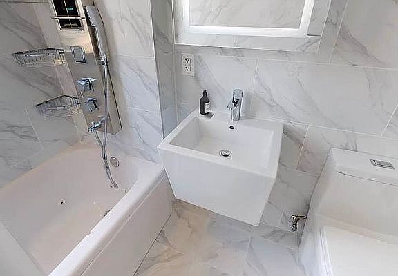 5th image of 866 Willoughby Ave APT 1