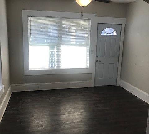 5th image of 30 S Oleander Ave #2
