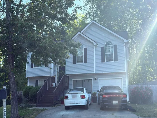 2840 Two Lakes Cir, Atlanta, GA 30349
