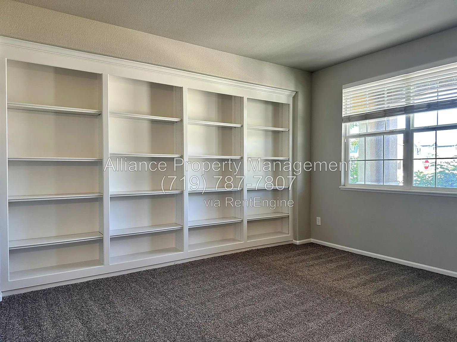 5 bed, 3.5 bath, 5031 sqft, $3,295 — Photo 3