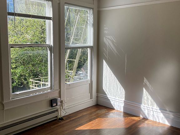 4th image of 1449 Washington St #6