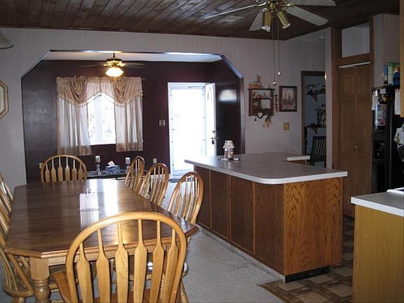 4th image of 4226 Mountain View Dr