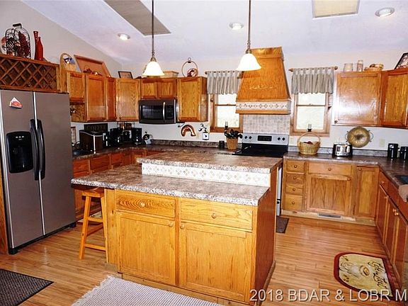4th image of 5179 Lois Ln