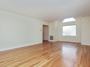 6 Dogwood Dr, Scarsdale, NY 10583