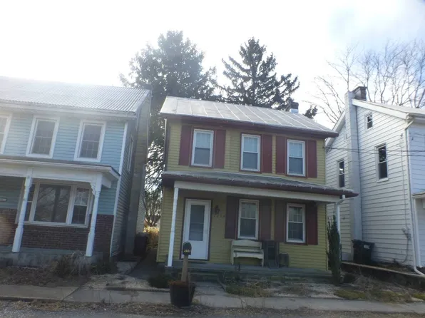 2604 E King St, Lebanon, PA 17042