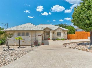 5004 Arrowhead Dr, Lago Vista, TX 78645