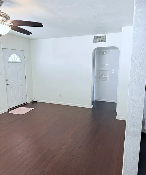 720 W Roosevelt Ave — Photo 8