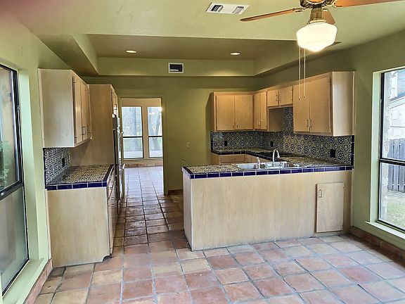 2nd image of 348 Englewood Dr