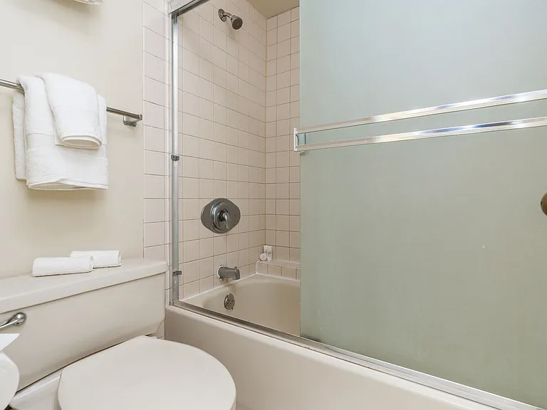 1212 Nuuanu Ave #3012 — Photo 10