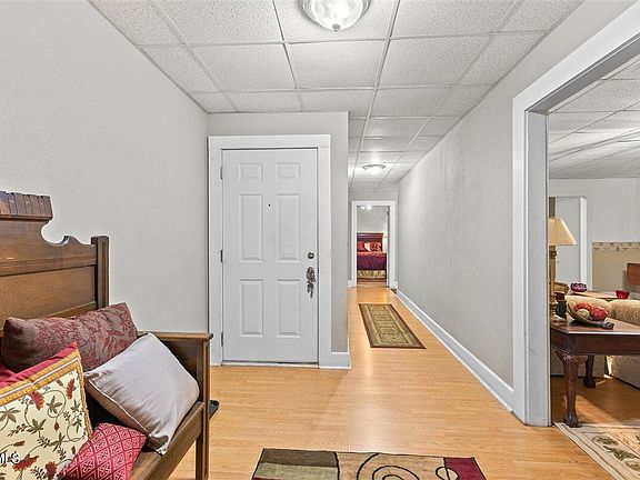 5th image of 214 Union St