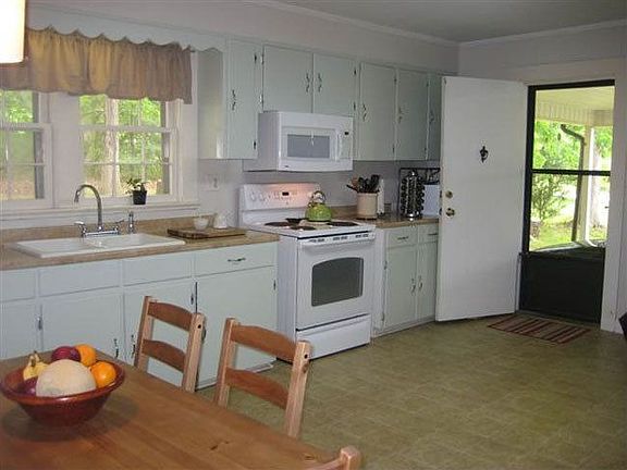 3rd image of 103 Merrywood Dr