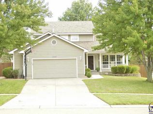 5667 SW 34th Pl, Topeka, KS 66614