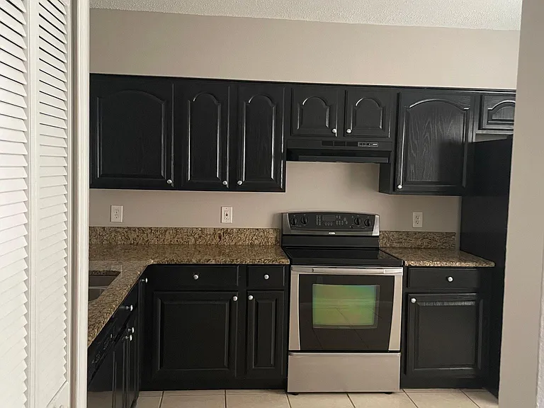 2609 Brittany Ln — Photo 11