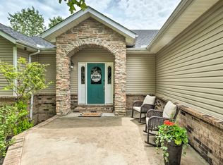 3 Hoyer Ln, Bella Vista, AR 72714