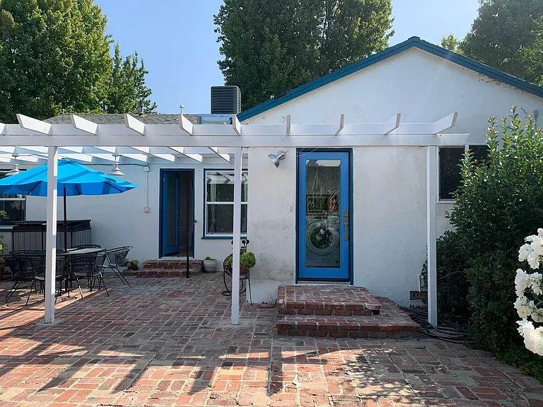 2743 Coolidge Ave — Photo 40