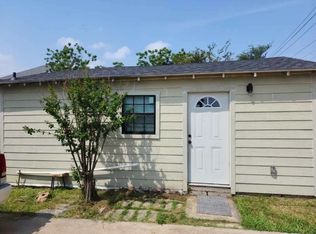 107 S Merrifield Rd, Dallas, TX 75211