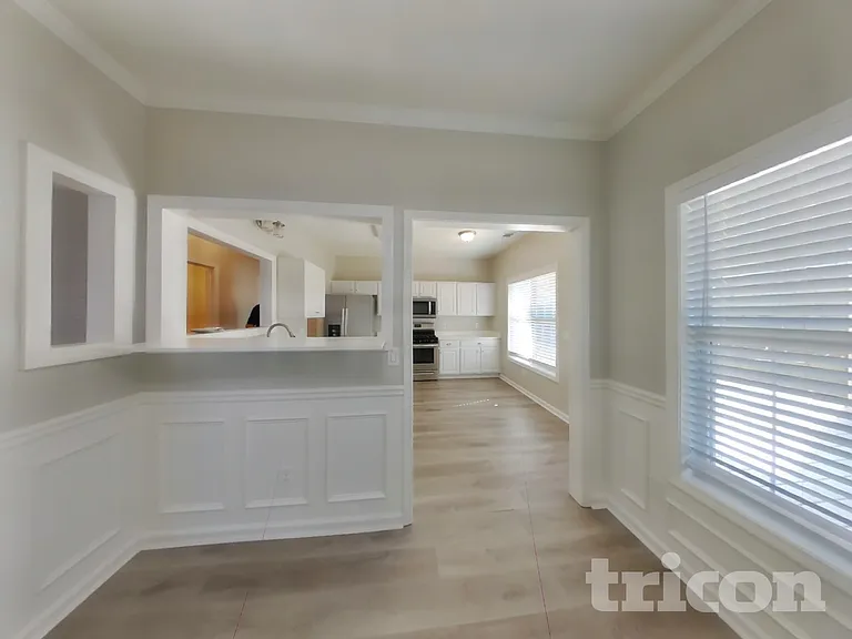 311 Turtle Pointe Dr — Photo 4
