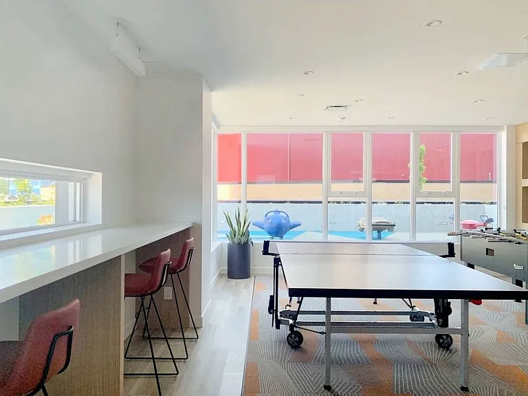 13615 Fraser Hwy #2811 — Photo 18