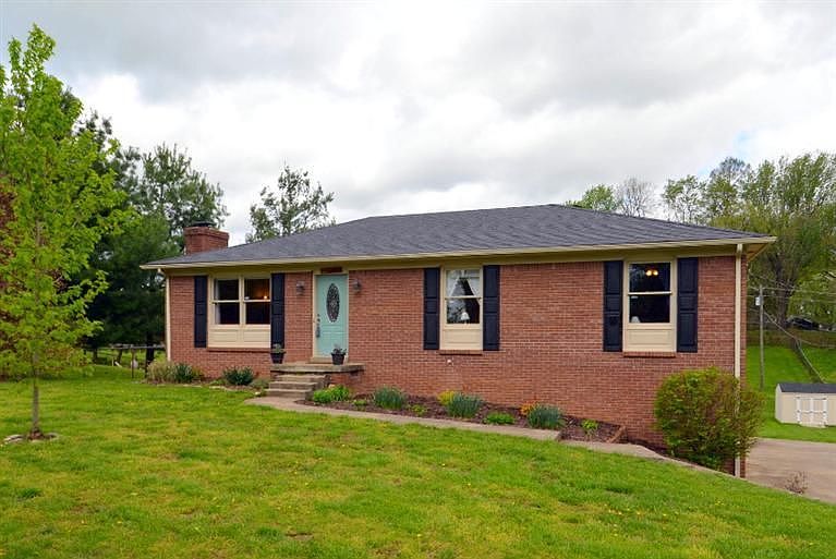 1st image of 904 Countryside Dr