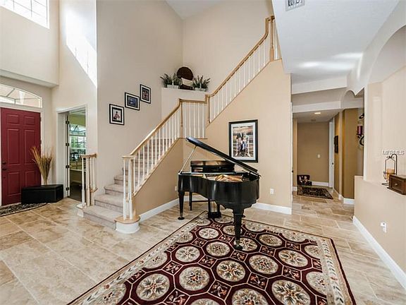 3rd image of 1238 Berkshire Ln